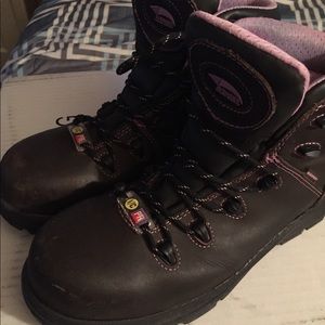 Women’s Avenger Size 9